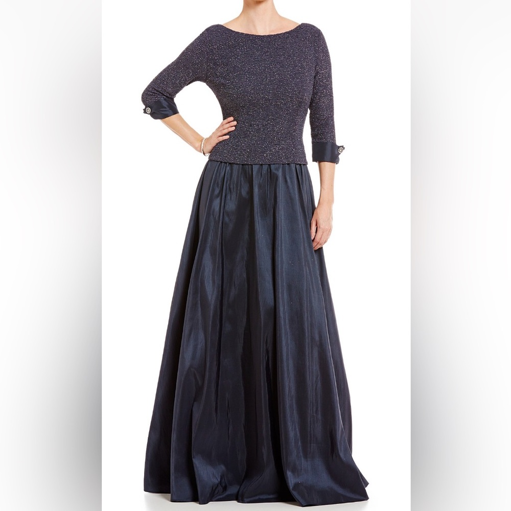 Beautiful mother of the bride/ballgown.